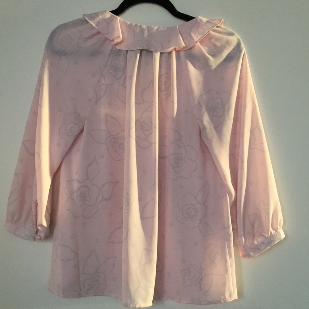 Soft pink floral blouse with ruffle - Picture 2 of 3